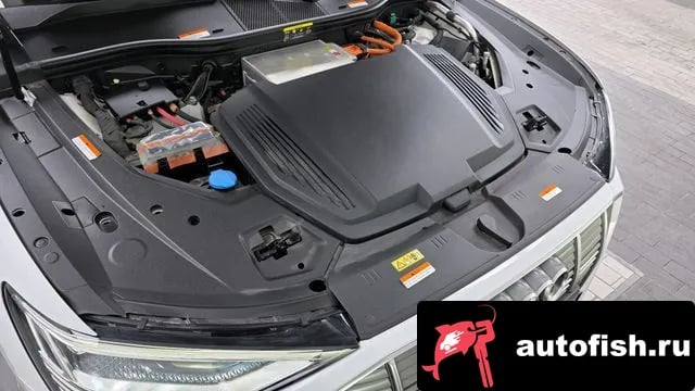 Audi e-tron e-Tron 2021 года - вид 6