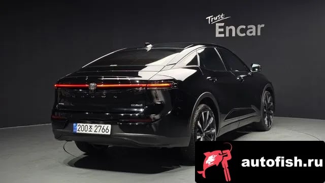 Toyota Crown Crown Crossover 2023 года - вид 2