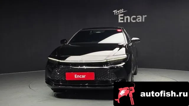 Toyota Crown Crown Crossover 2023 года - вид 3