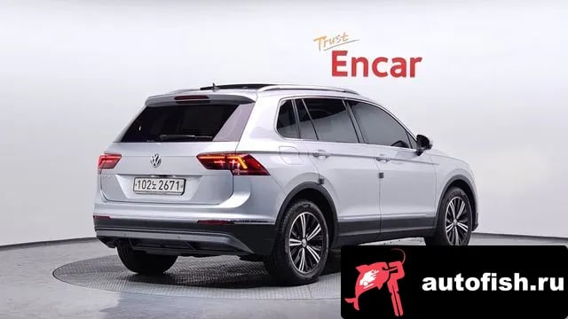 Volkswagen Tiguan Tiguan second Generation 2020 года - вид 2