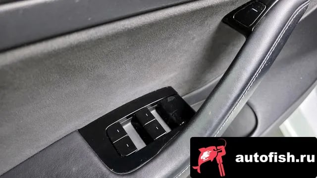Tesla Model 3 Model 3 2020 года - похожие автомобили