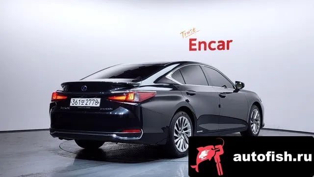 Lexus ES ES300h 7th generation 2022 года - вид 2