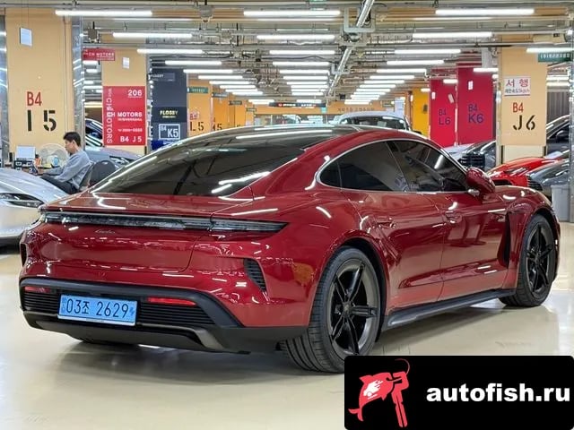 Porsche Taycan Taikan 2025 года - вид 2