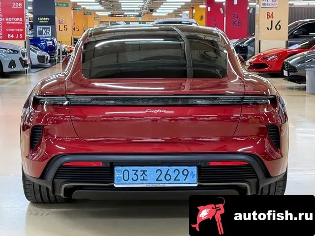 Porsche Taycan Taikan 2025 года - вид 4