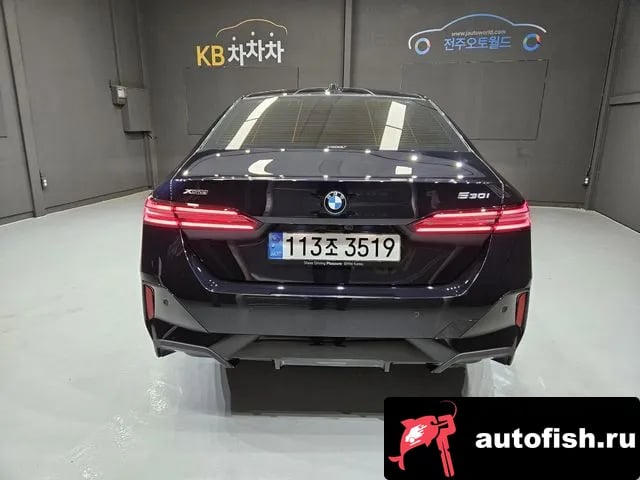 BMW 5-Series 5 Series (G60) 2025 года - похожие автомобили