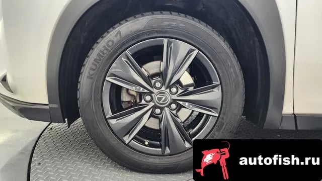 Lexus UX UX250h 2019 года - вид 5