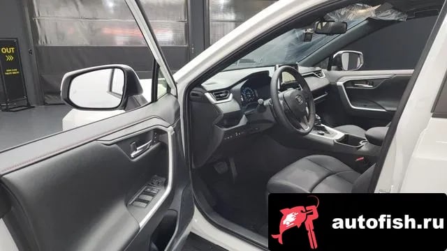 Toyota RAV4 RAV4 5th Generation 2025 года - похожие автомобили