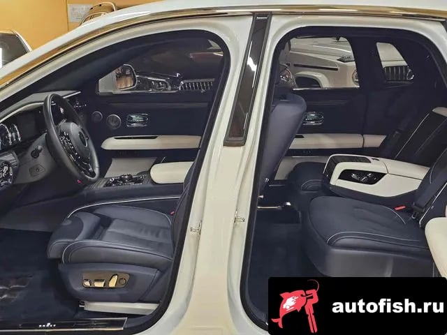 Rolls-Royce Ghost Ghost 2nd Generation 2023 года - вид 4