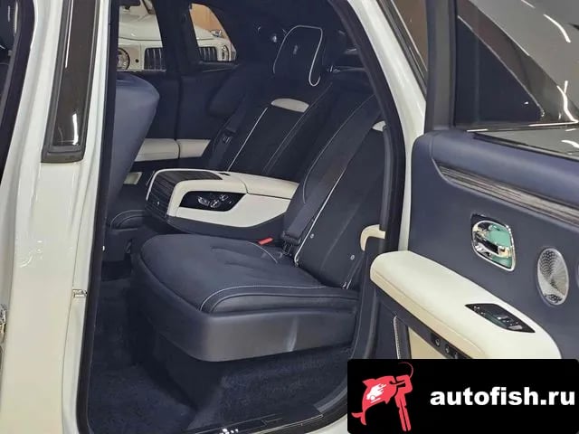 Rolls-Royce Ghost Ghost 2nd Generation 2023 года - вид 5