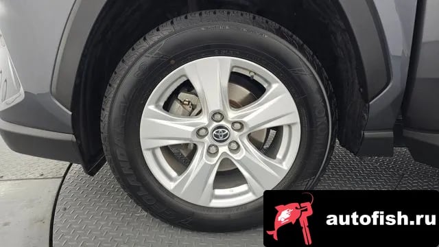 Toyota RAV4 RAV4 5th Generation 2019 года - вид 5