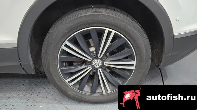 Volkswagen Tiguan Tiguan second Generation 2019 года - вид 5