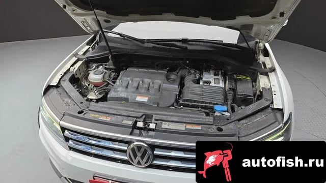 Volkswagen Tiguan Tiguan second Generation 2019 года - вид 6