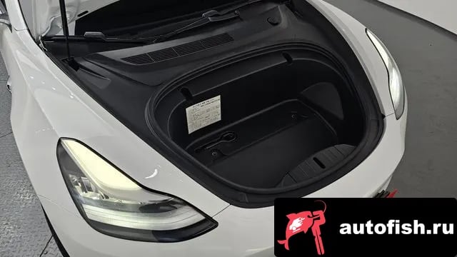 Tesla Model 3 Model 3 2020 года - похожие автомобили