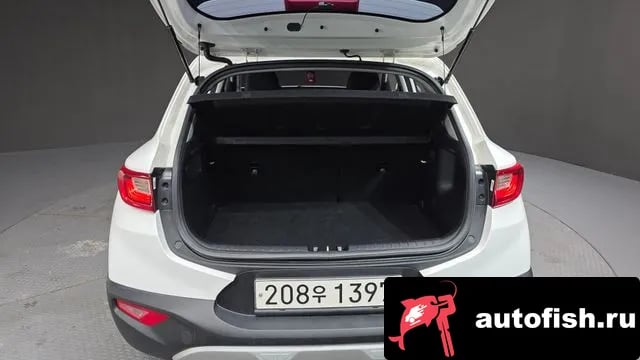 Kia Stonic Stony 2018 года - похожие автомобили