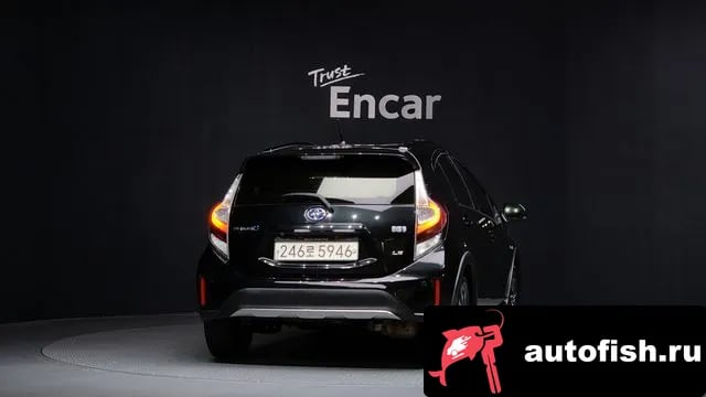 Toyota Prius Prius C 2020 года - вид 4