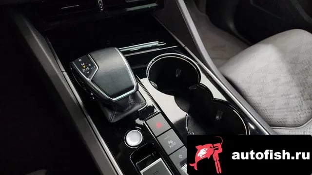 Volkswagen Touareg Tuareg 3rd generation 2023 года - похожие автомобили