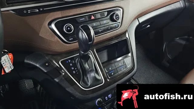 Hyundai Starex The New Grand Starex 2018 года - похожие автомобили