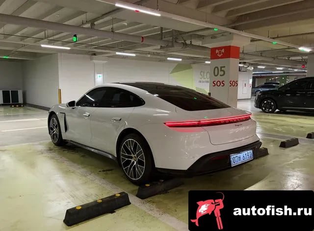 Porsche Taycan Taikan 2022 года - вид 2