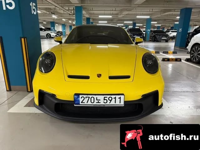 Porsche 911 911 (992) 2022 года - вид 3