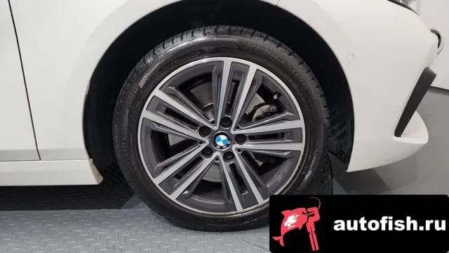 BMW 1-Series 1 Series (F40) 2022 года - вид 5