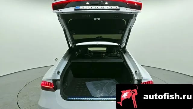 Audi A7 A7 (4K) 2025 года - похожие автомобили