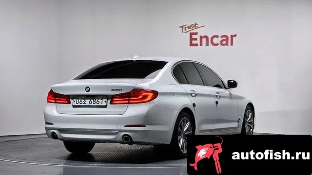 BMW 5-Series 5 Series (G30) 2019 года - вид 2
