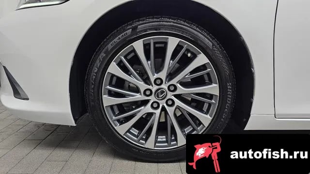 Lexus ES ES300h 7th generation 2018 года - вид 5