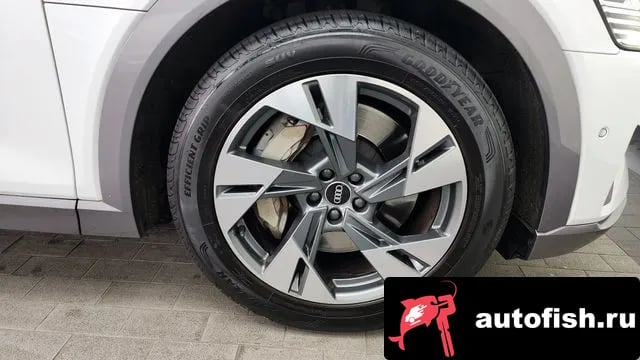 Audi e-tron e-Tron 2021 года - вид 5