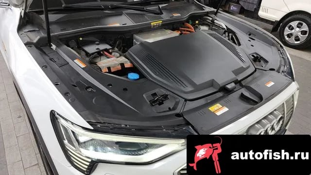 Audi e-tron e-Tron 2021 года - вид 6