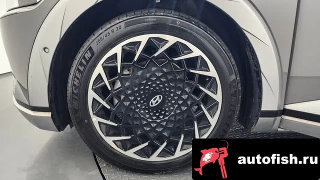 Hyundai Ioniq5 Ionic 5 2022 года - похожие автомобили