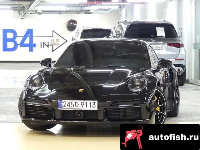 Porsche 911 911 (992) 2023 года - вид 3
