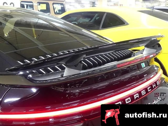 Porsche 911 911 (992) 2023 года - вид 6