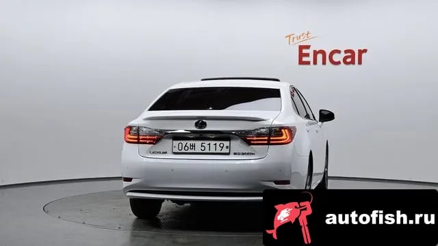 Lexus ES New ES300h 2018 года - вид 4