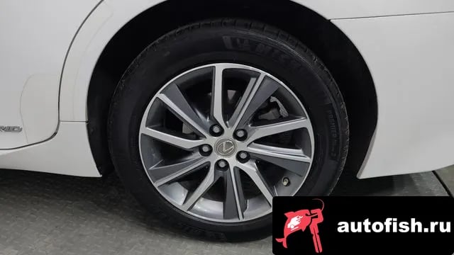 Lexus ES New ES300h 2018 года - вид 5