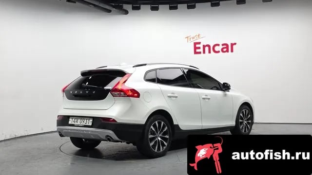 Volvo V40 V40 Cross-Country 2019 года - вид 2