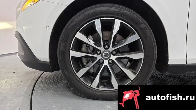 Volvo V40 V40 Cross-Country 2019 года - вид 5