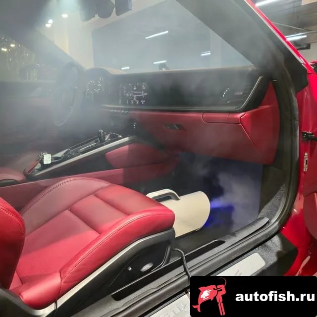 Porsche 911 911 (992) 2020 года - вид 2