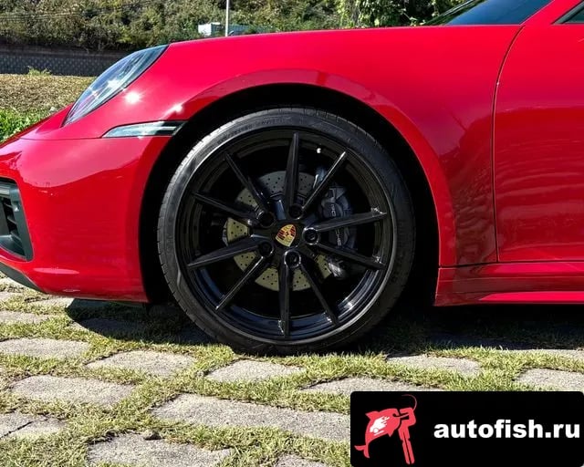 Porsche 911 911 (992) 2020 года - вид 6