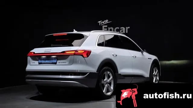 Audi e-tron e-Tron 2022 года - вид 2