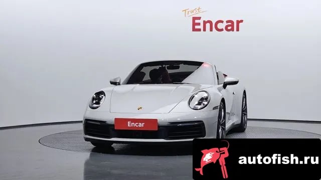 Porsche 911 911 (992) 2021 года - вид 3