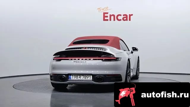 Porsche 911 911 (992) 2021 года - вид 4