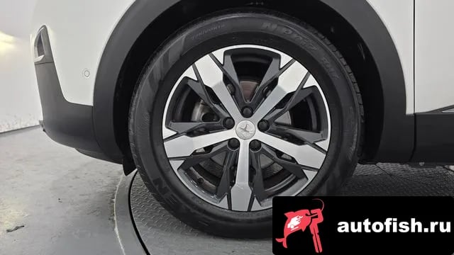 Peugeot 3008 3008 second generation 2018 года - вид 5