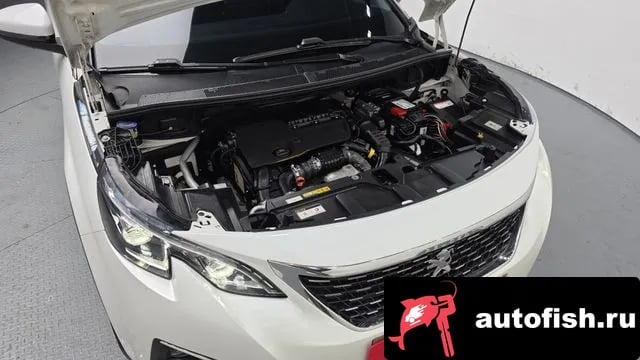 Peugeot 3008 3008 second generation 2018 года - вид 6