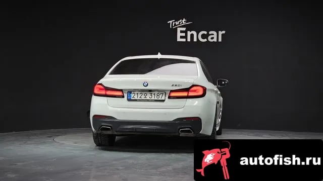 BMW 5-Series 5 Series (G30) 2022 года - вид 4