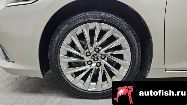 Lexus ES ES300h 7th generation 2020 года - вид 5