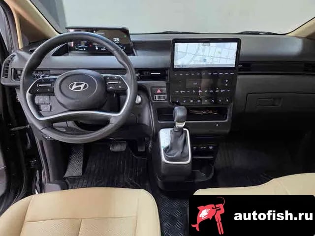 Hyundai Staria Staria 2024 года - похожие автомобили