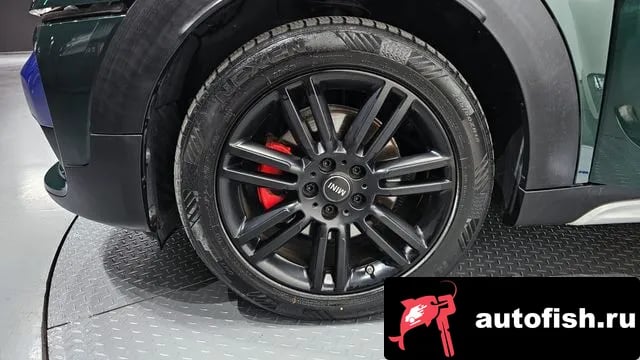 Mini Countryman Cooper D Country Man 2018 года - вид 5