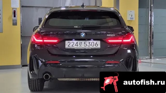 BMW 1-Series 1 Series (F40) 2023 года - вид 4