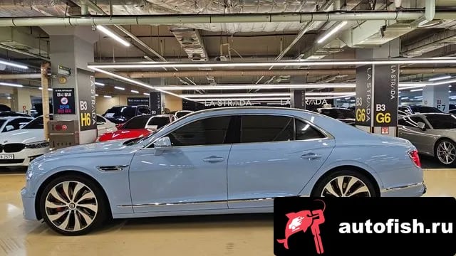 Bentley Flying Spur Flying Spur 3rd Generation 2022 года - вид 3