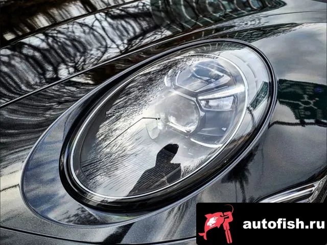 Porsche 911 911 (992) 2020 года - вид 2